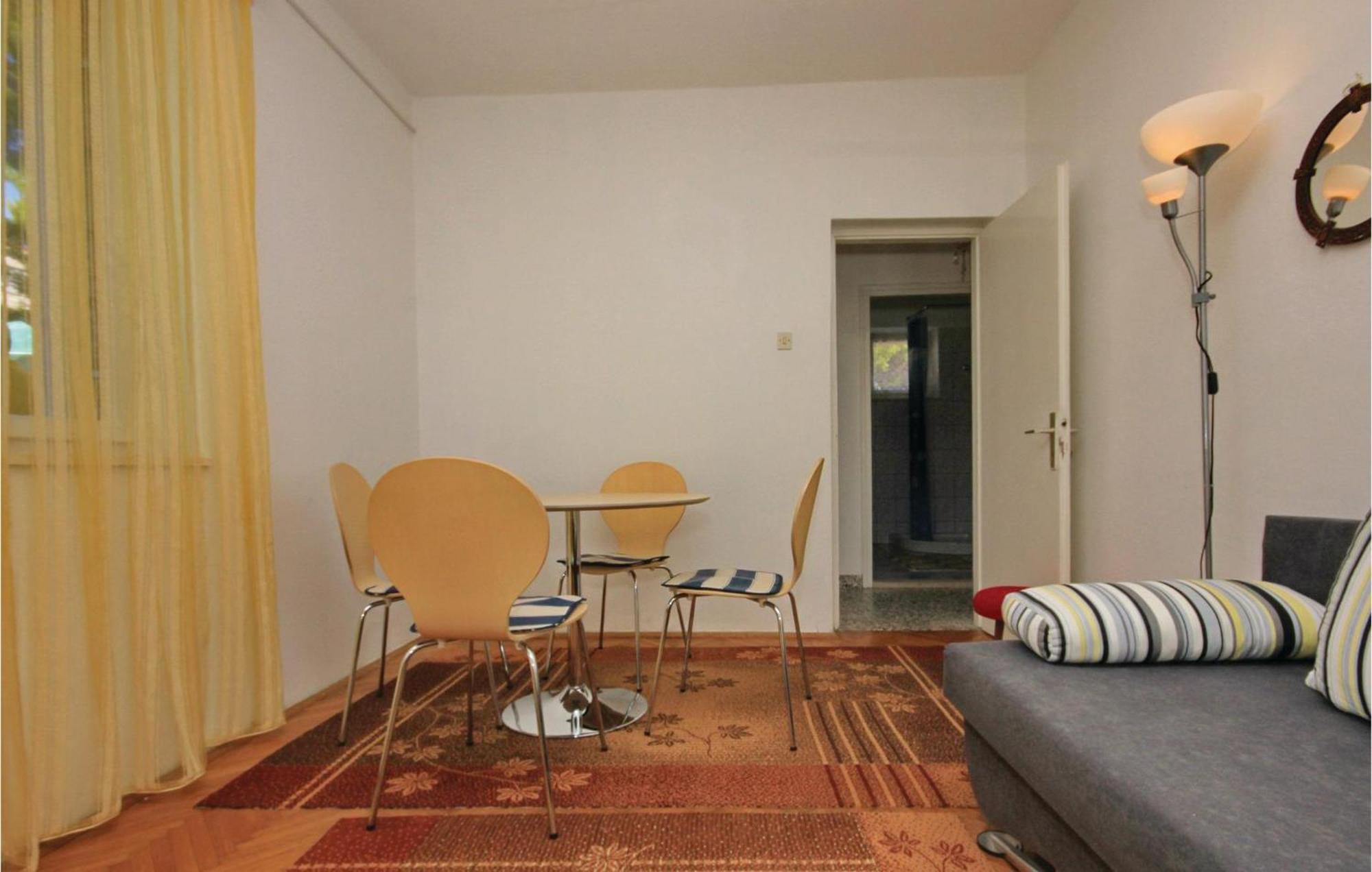 Amazing Apartment In Lumbarda With Kitchen Esterno foto